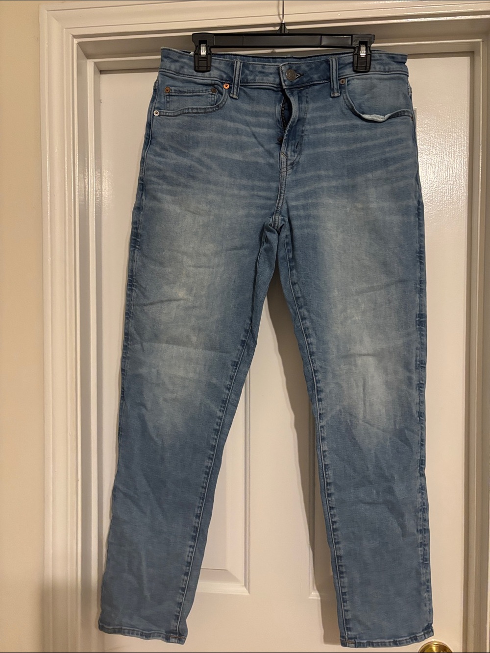 American Eagle Outfitters Light Blue Denim Jeans